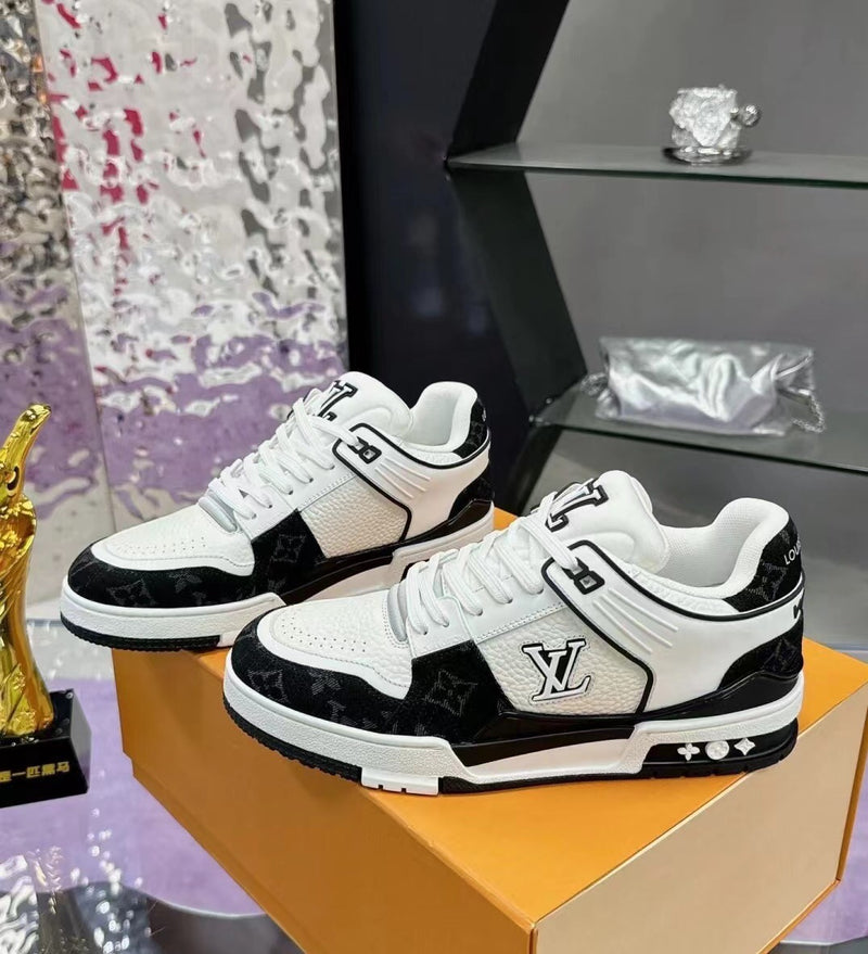 Tênis Louis Vuitton LV trainer 2024